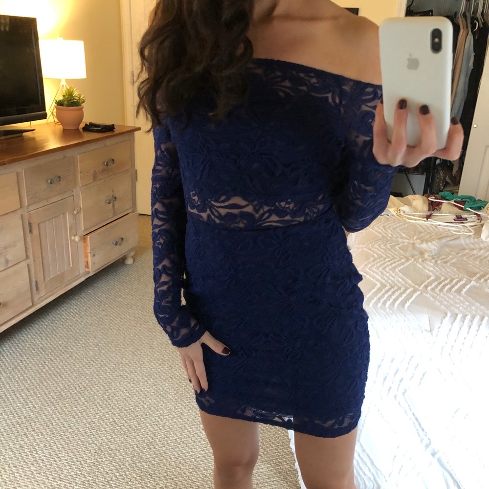 NWT long sleeve lace dress